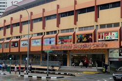 Holland Road Shopping Centre (D10), Retail #521102031
